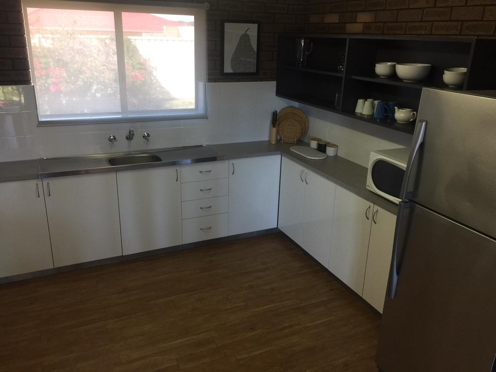 Intown Apartments Джералдтон Екстериор снимка