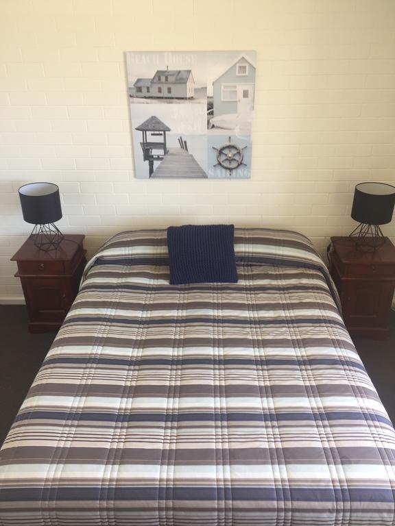 Intown Apartments Джералдтон Екстериор снимка