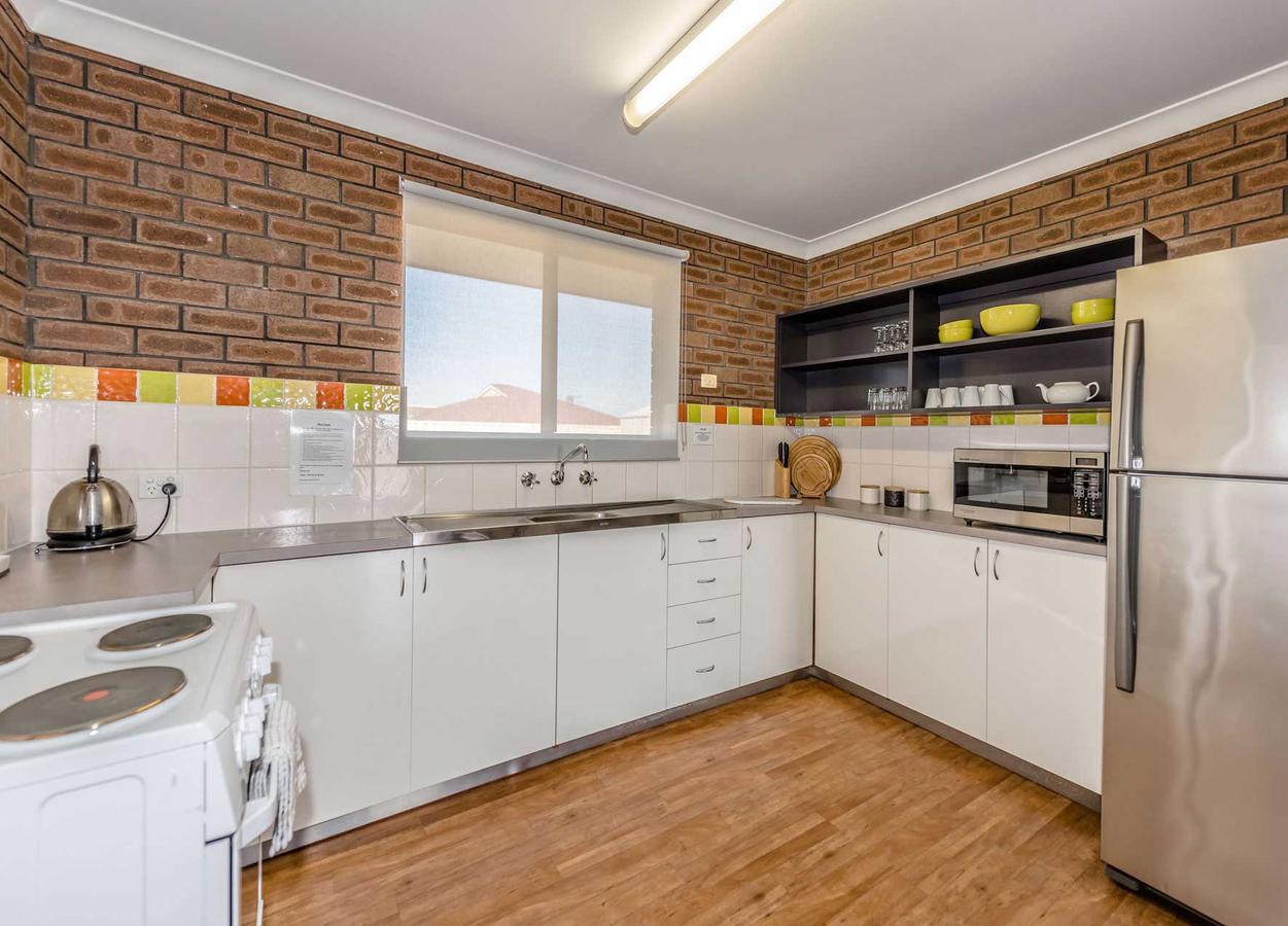 Intown Apartments Джералдтон Екстериор снимка