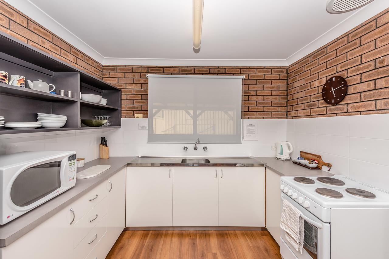 Intown Apartments Джералдтон Екстериор снимка